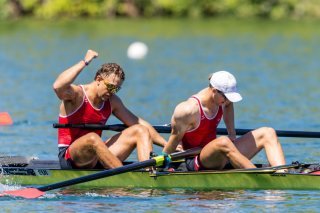 Patrick Brunner et Jonah Plock ont obtenu le bronze aux Mondiaux à Shanghaï en deux sans barreur KEYSTONE/PHILIPP SCHMIDLI